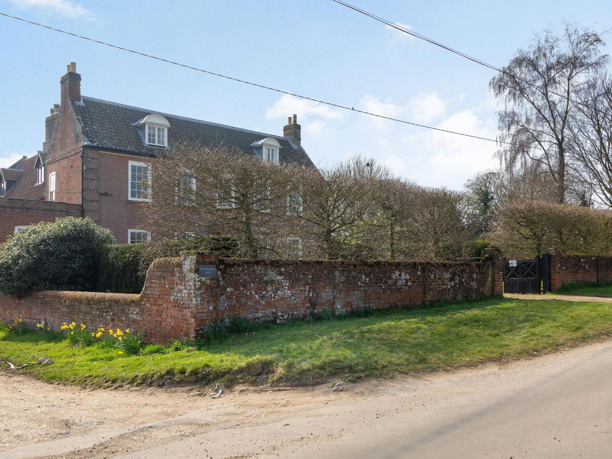 Hemblington Hall Arts And Leisure Ltd South Walsham Esterno foto