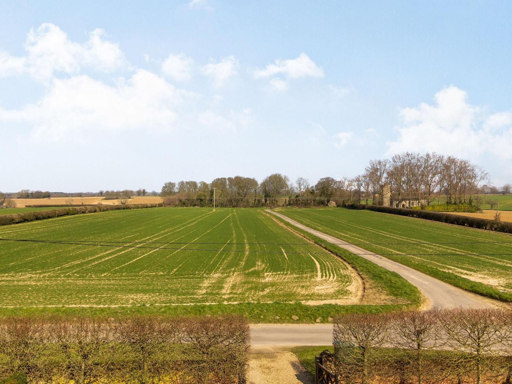 Hemblington Hall Arts And Leisure Ltd South Walsham Esterno foto