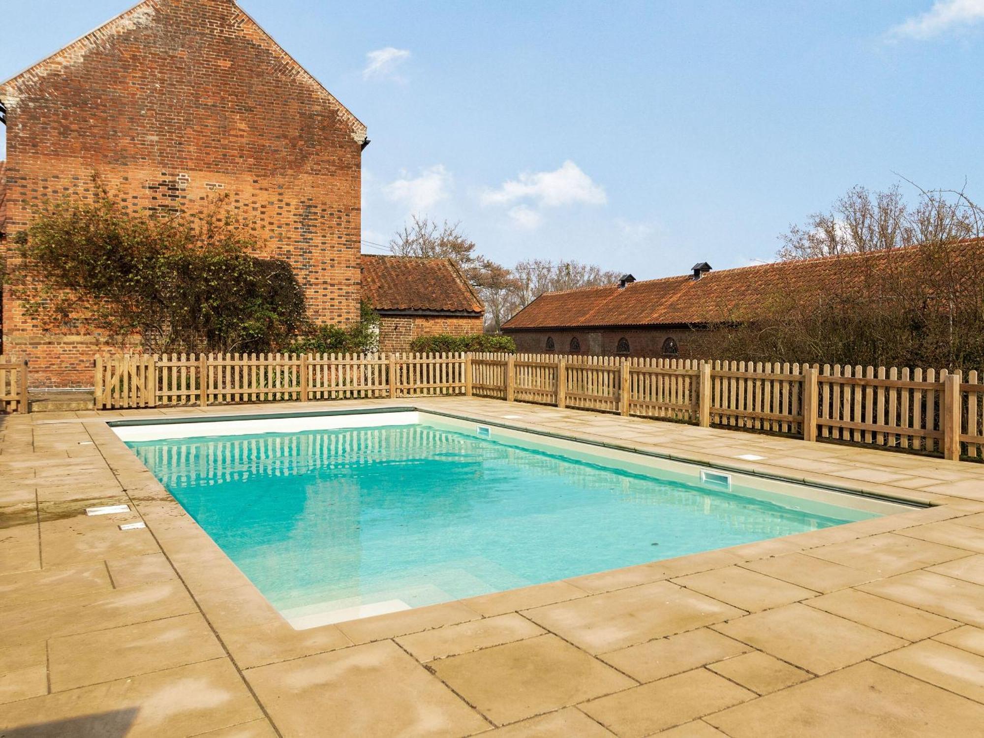 Hemblington Hall Arts And Leisure Ltd South Walsham Esterno foto